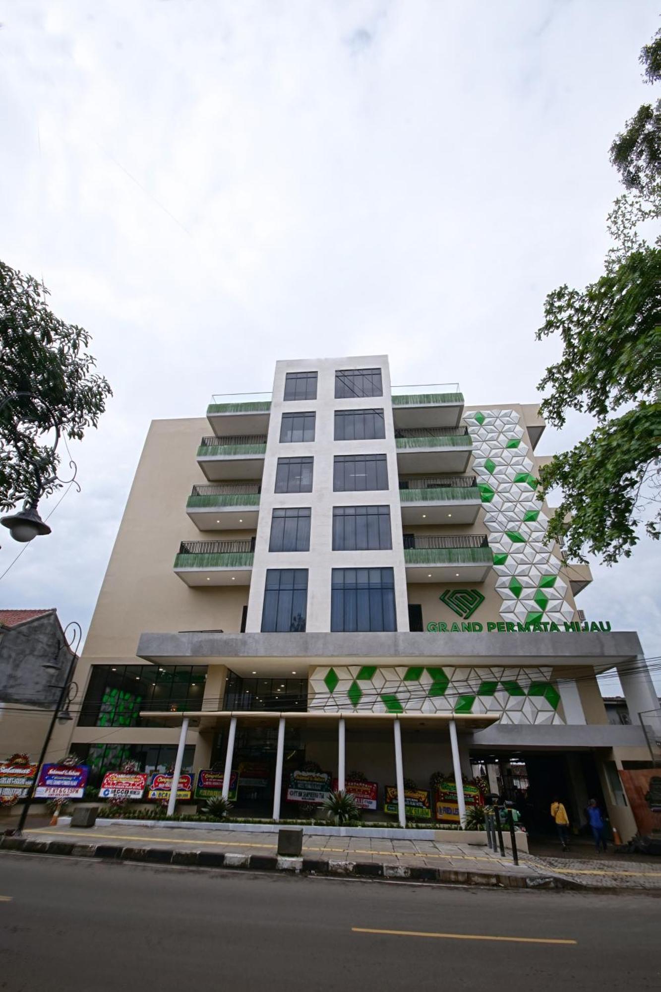 Grand Permata Hijau Hotel Sukabumi Extérieur photo