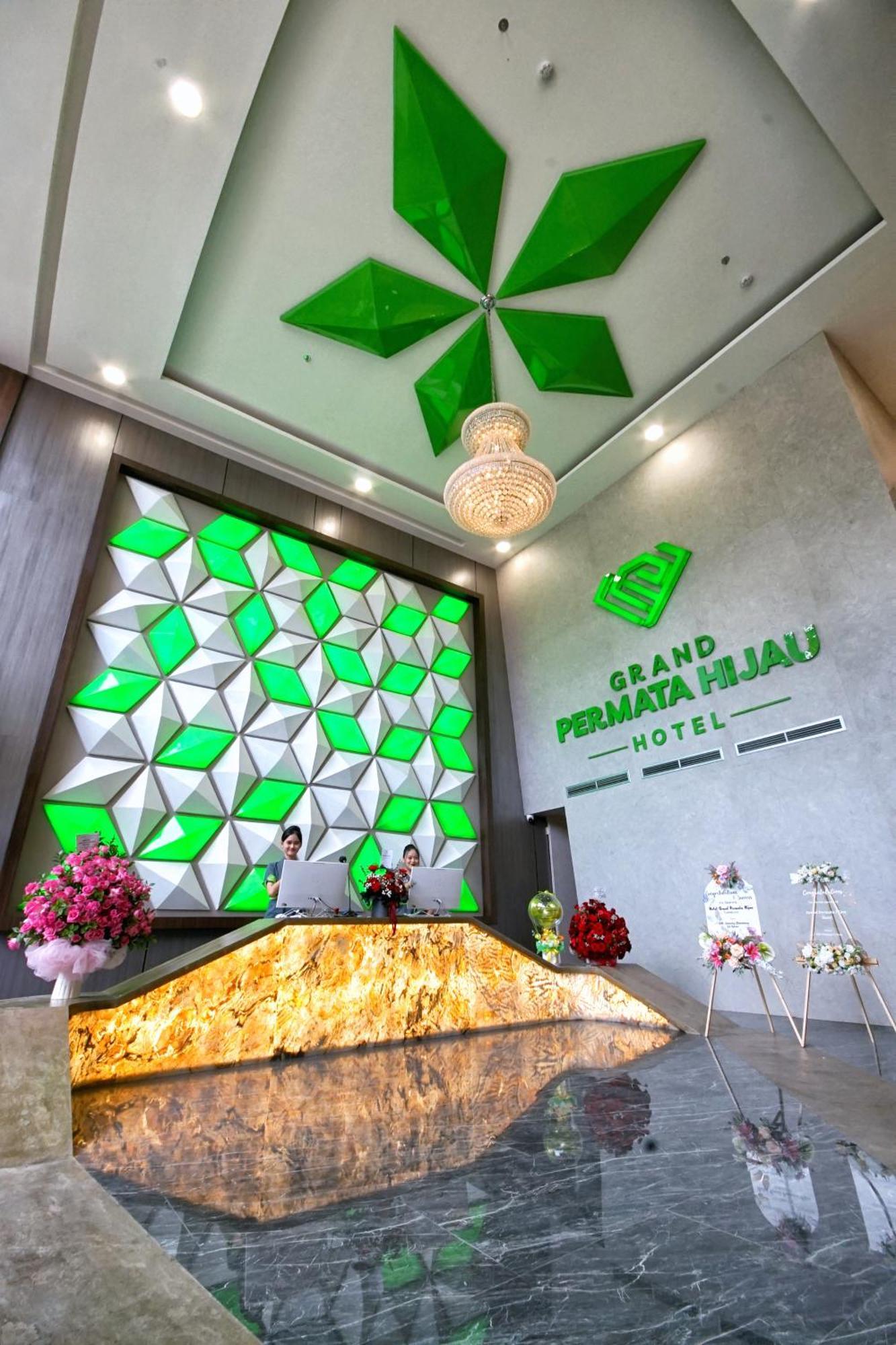 Grand Permata Hijau Hotel Sukabumi Extérieur photo
